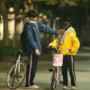 男人舔女人下面视频
